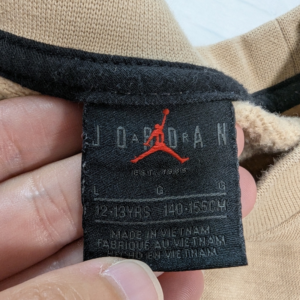 Air Jordan Cropped Fleece Crew Neck Pullover Sweatshirt - Picture 6 of 9